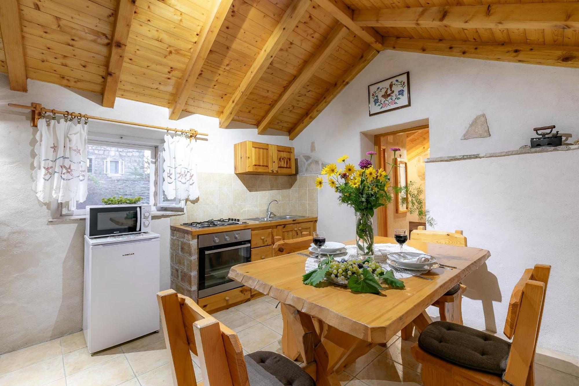 Stone House Harmony Zrnovo Quarto foto